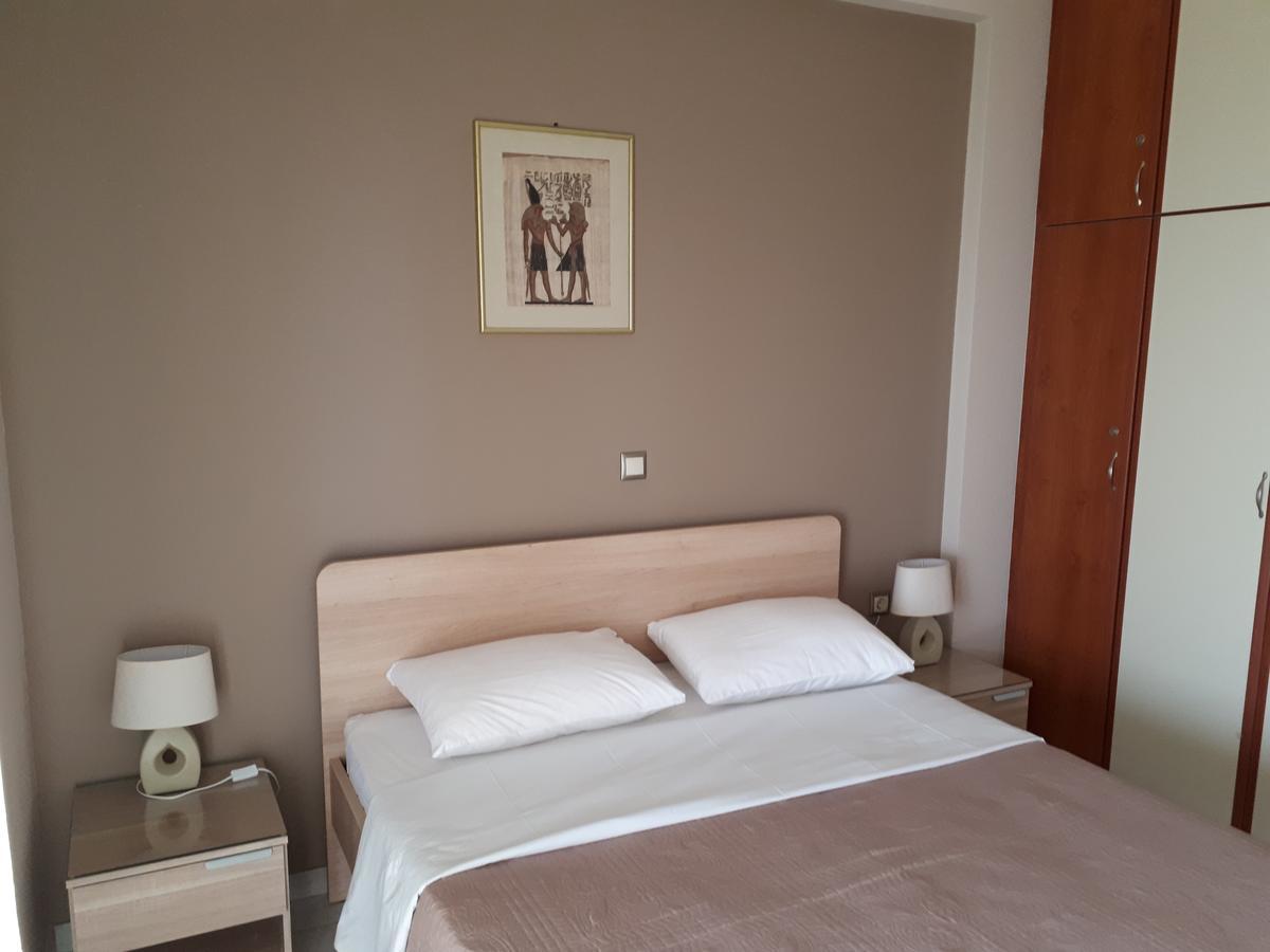 Galini Apartments Kalamata Esterno foto